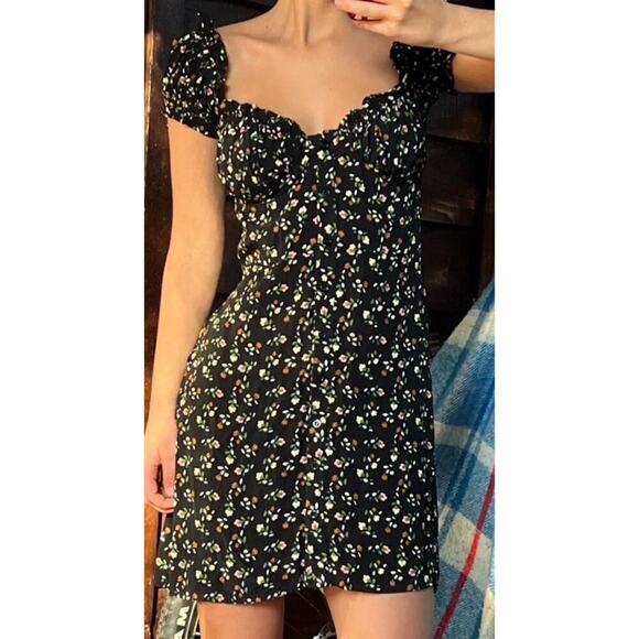 With Jéan Isabelle Dress Black Floral - Picture 1 of 6